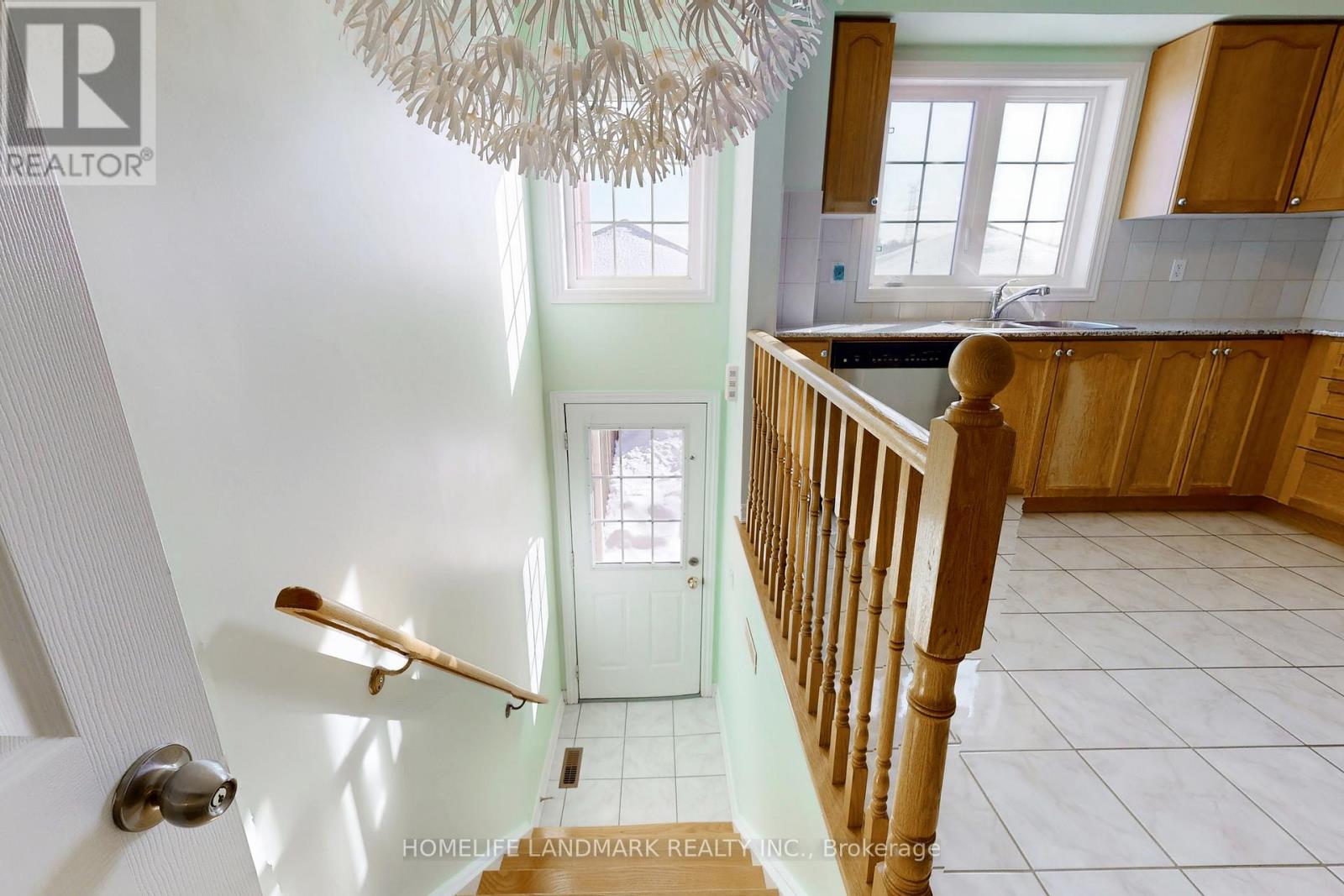 323 Caboto Trail, Markham, Ontario  L3R 1L2 - Photo 11 - N12747040