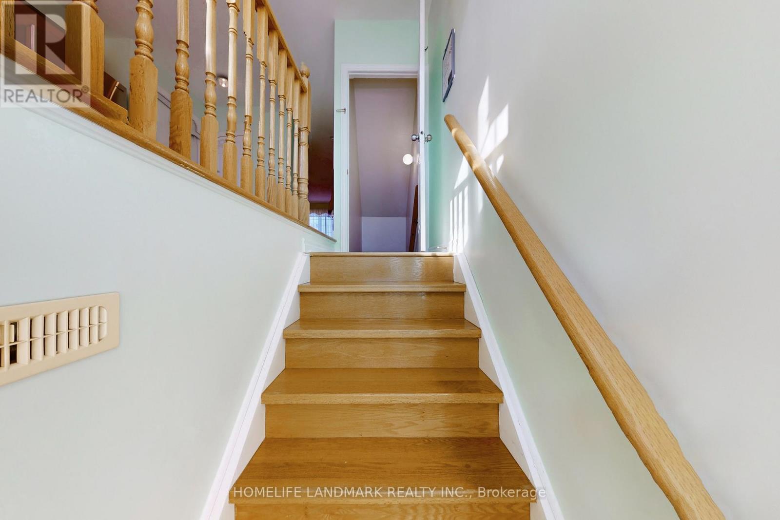 323 Caboto Trail, Markham, Ontario  L3R 1L2 - Photo 17 - N12747040