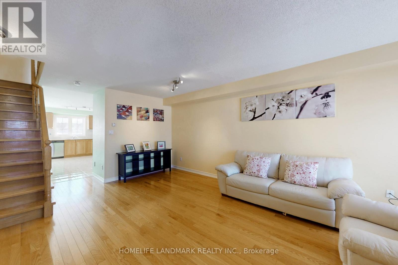 323 Caboto Trail, Markham, Ontario  L3R 1L2 - Photo 5 - N12747040