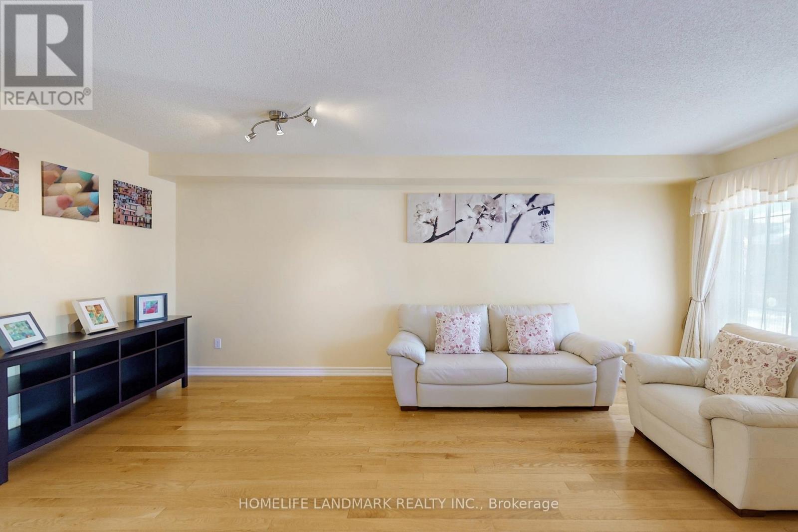 323 Caboto Trail, Markham, Ontario  L3R 1L2 - Photo 6 - N12747040