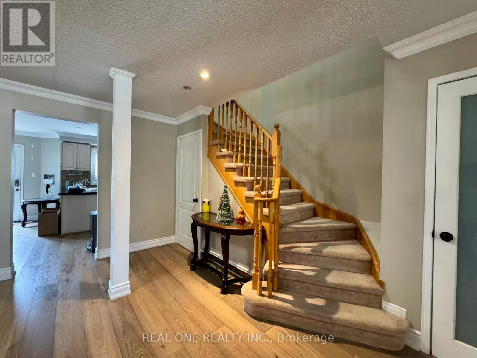 69 - 1489 Heritage Way, Oakville, Ontario  L6M 4M7 - Photo 4 - W12747038