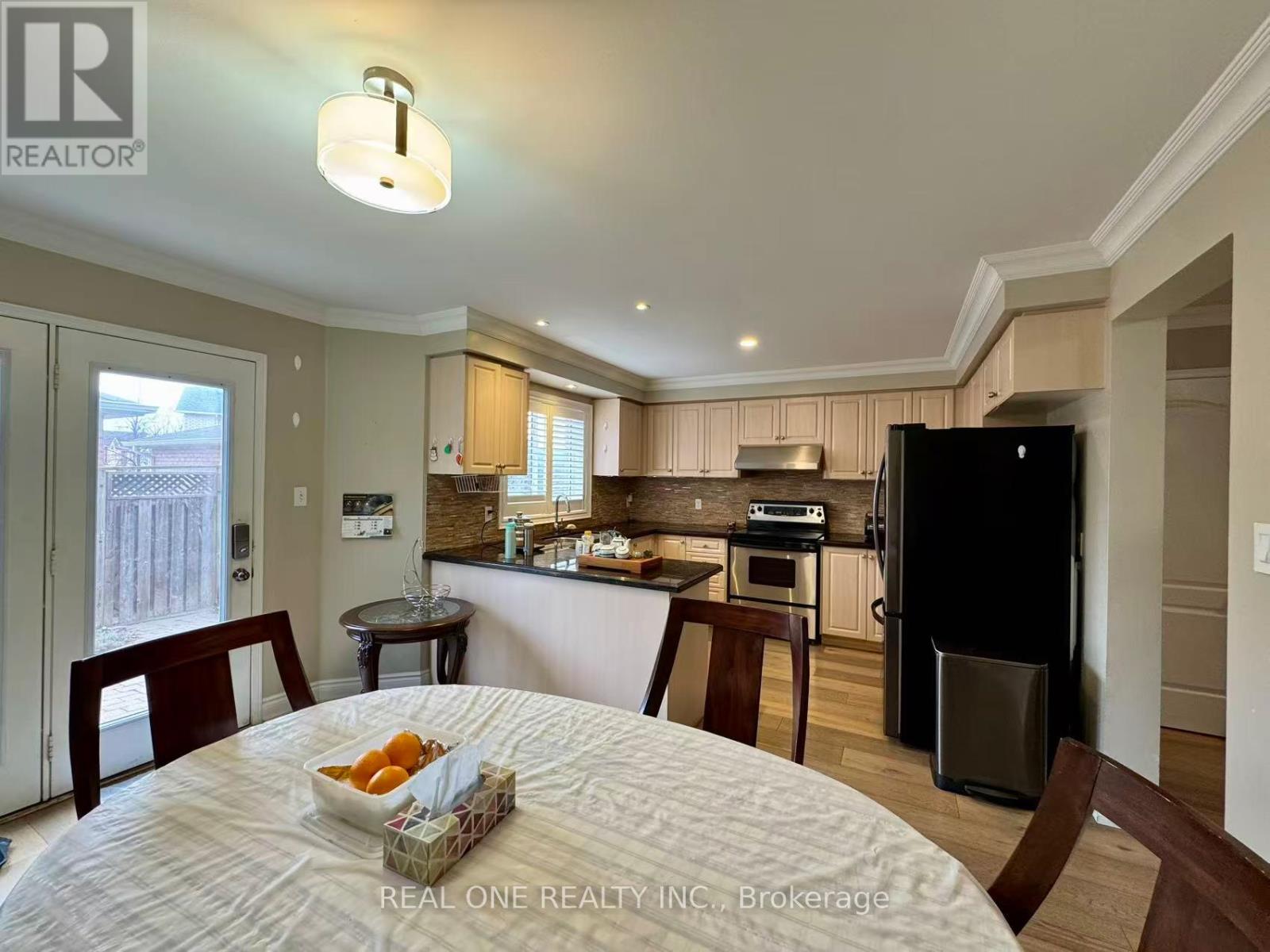 69 - 1489 Heritage Way, Oakville, Ontario  L6M 4M7 - Photo 7 - W12747038