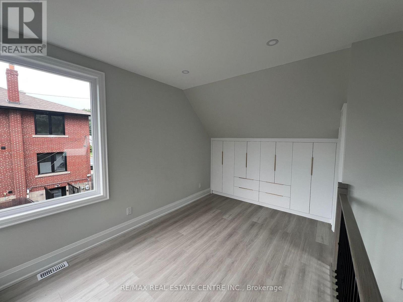 255 Gamma Street, Toronto, Ontario  M8W 4G9 - Photo 23 - W12747044