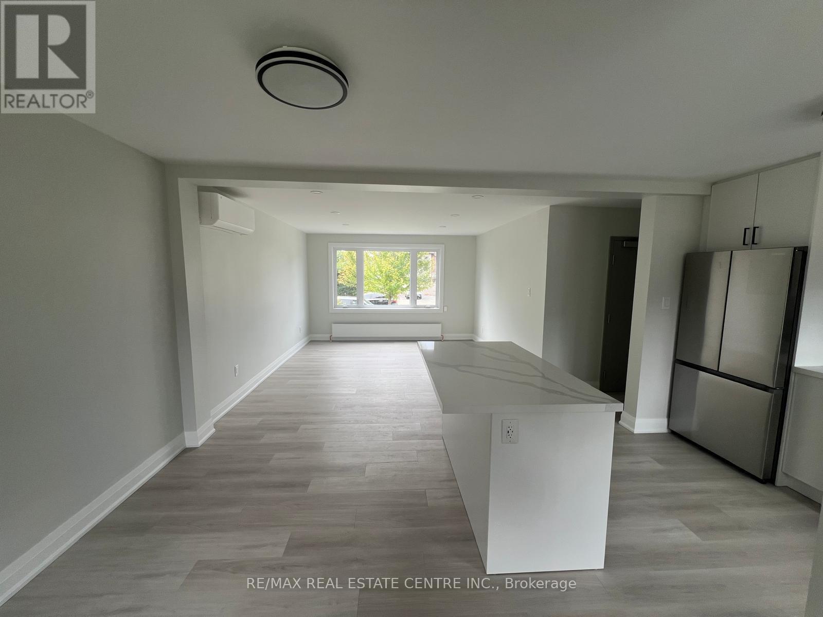 255 Gamma Street, Toronto, Ontario  M8W 4G9 - Photo 5 - W12747044