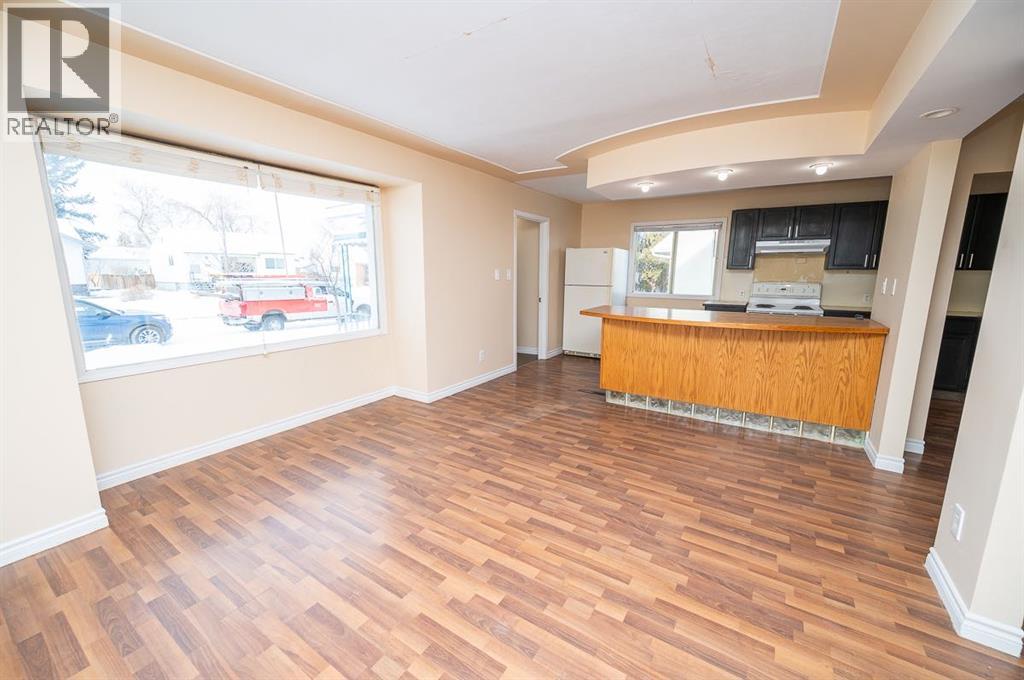 5811 43 Avenue, Red Deer, Alberta  T4N 3E5 - Photo 6 - A2281669