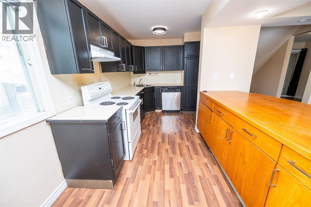 5811 43 Avenue, Red Deer, Alberta  T4N 3E5 - Photo 8 - A2281669