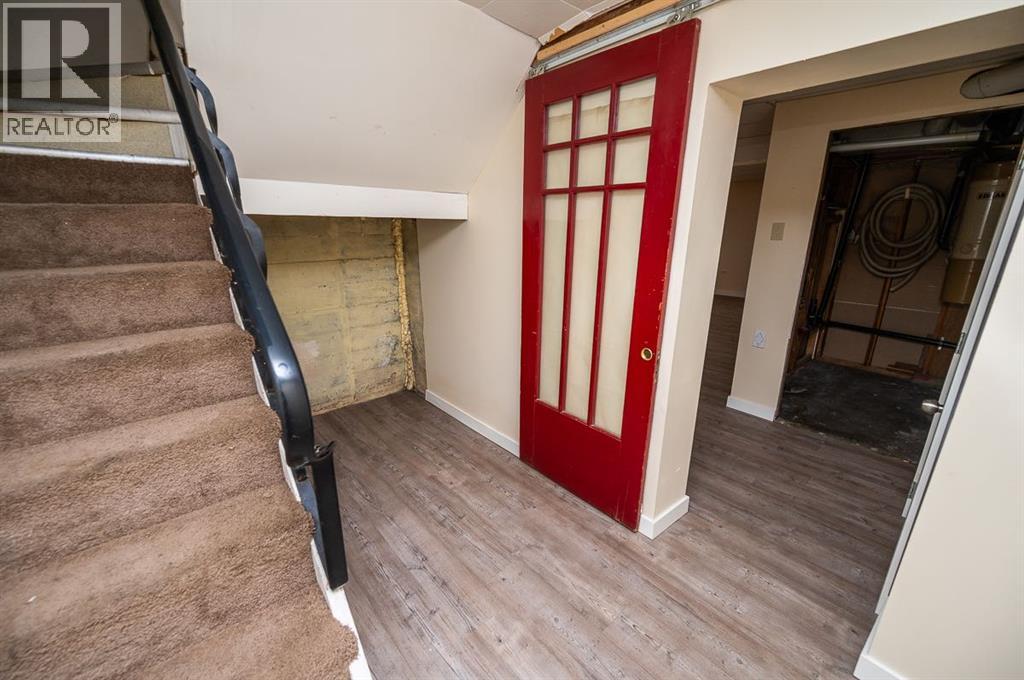 5811 43 Avenue, Red Deer, Alberta  T4N 3E5 - Photo 33 - A2281669