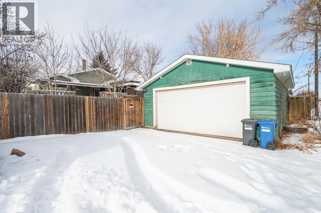 5811 43 Avenue, Red Deer, Alberta  T4N 3E5 - Photo 38 - A2281669