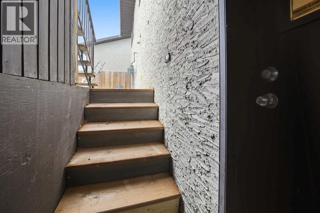 32 Huget Crescent, Red Deer, Alberta  T4N 6P4 - Photo 24 - A2279765