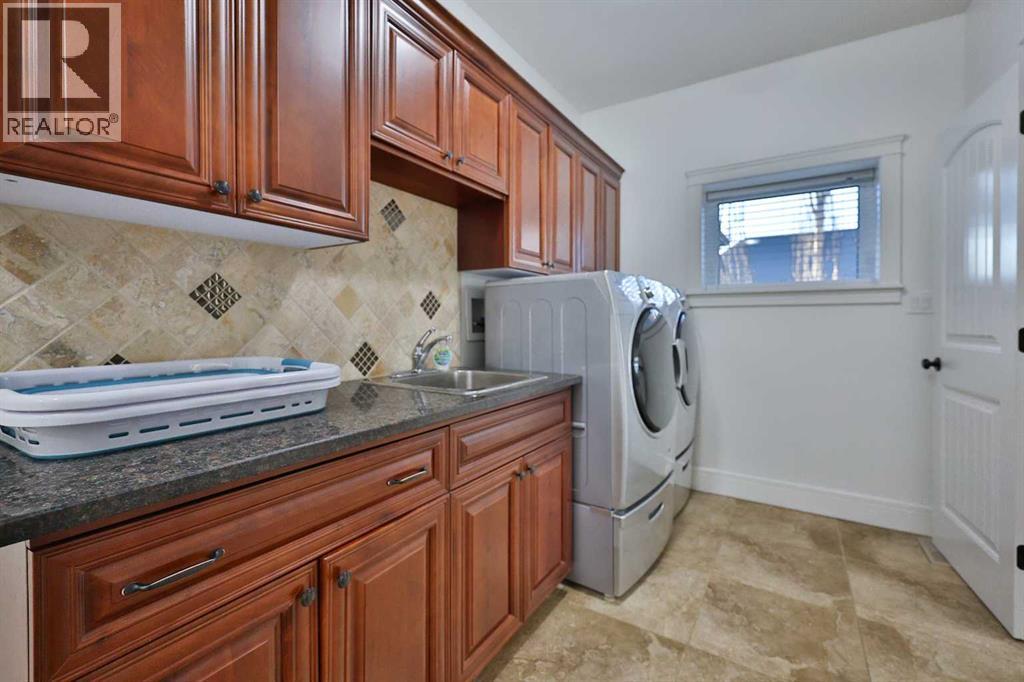 213 E 350 S, Raymond, Alberta  T0K 2S0 - Photo 22 - A2281456