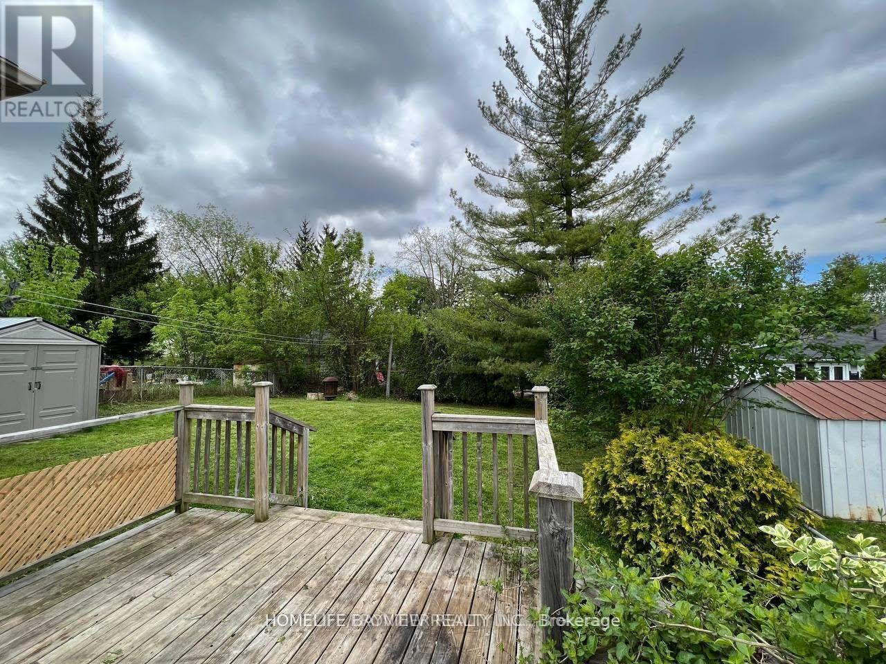 412 The Queensway S, Georgina, Ontario  L4P 2C8 - Photo 10 - N12747080