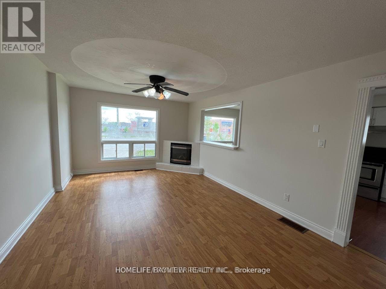 412 The Queensway S, Georgina, Ontario  L4P 2C8 - Photo 2 - N12747080