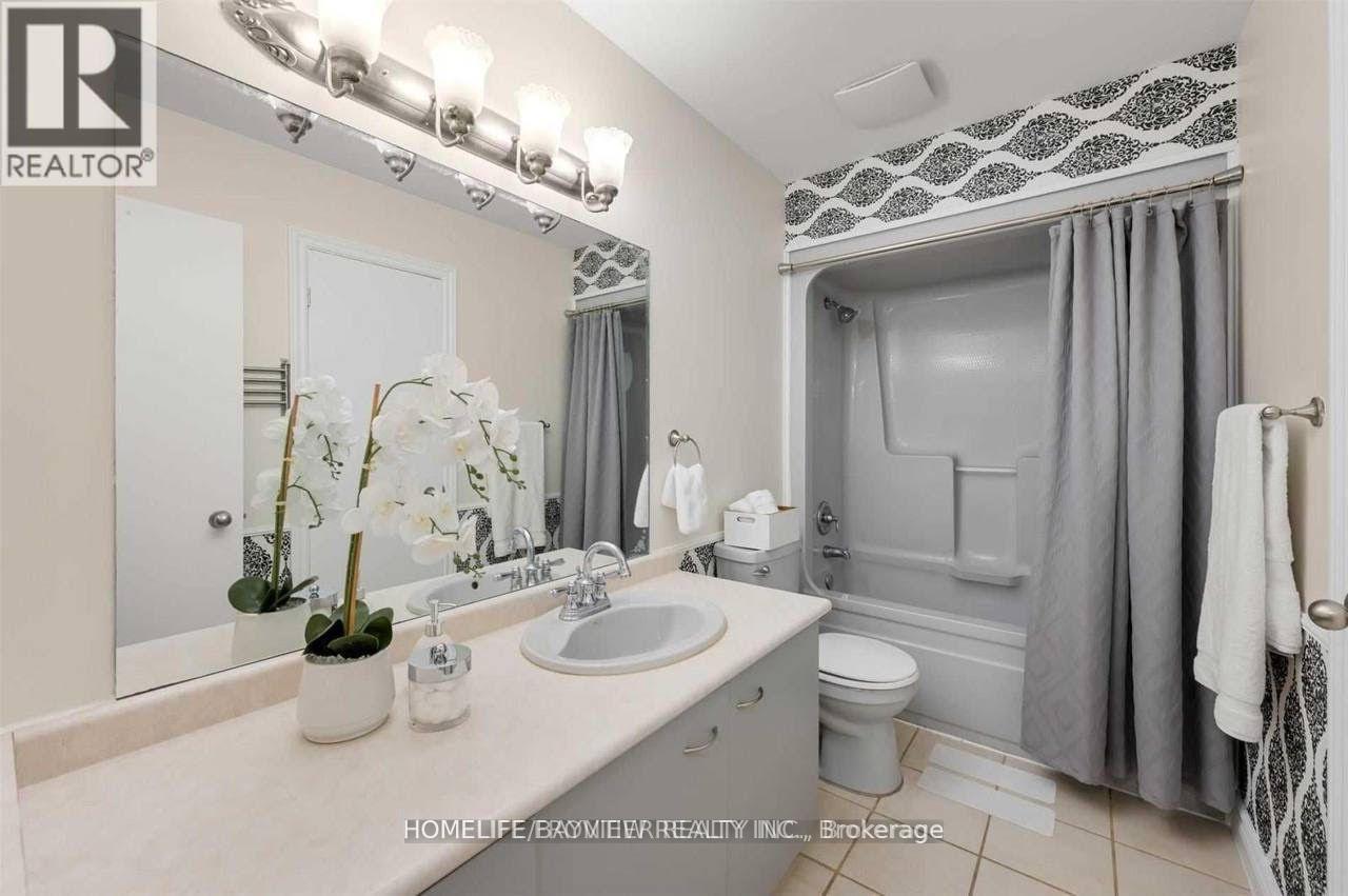 412 The Queensway S, Georgina, Ontario  L4P 2C8 - Photo 6 - N12747080