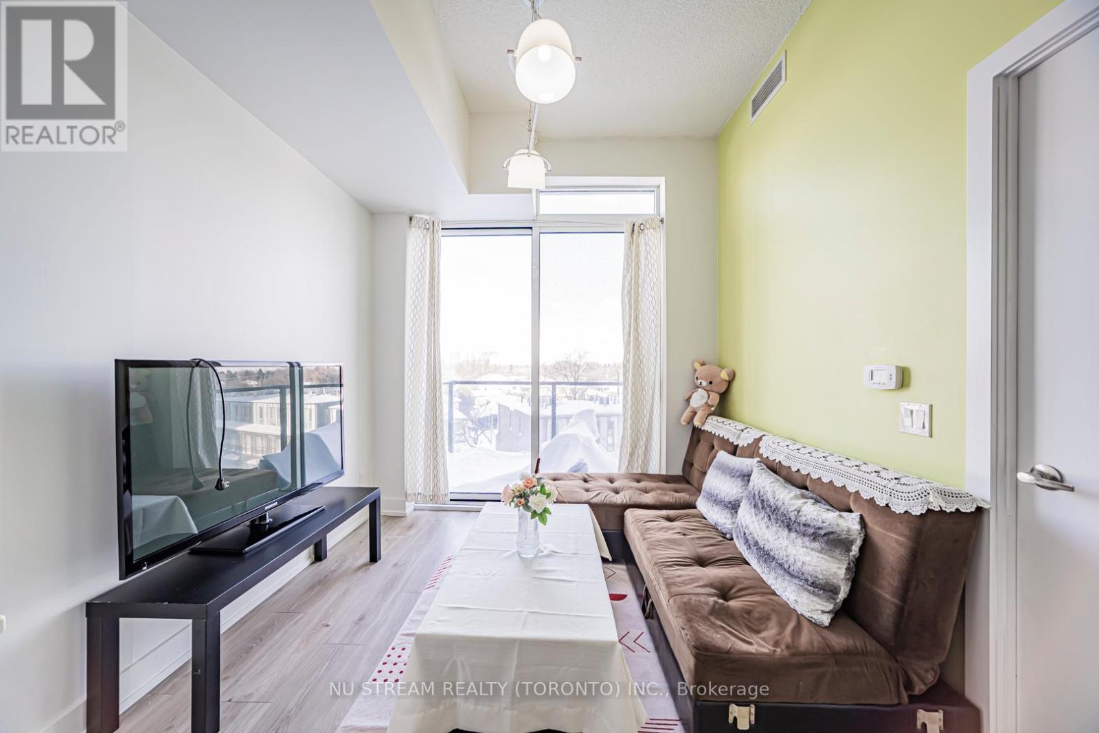 411 - 128 Fairview Mall Drive, Toronto, Ontario  M2J 0E8 - Photo 12 - C12679260