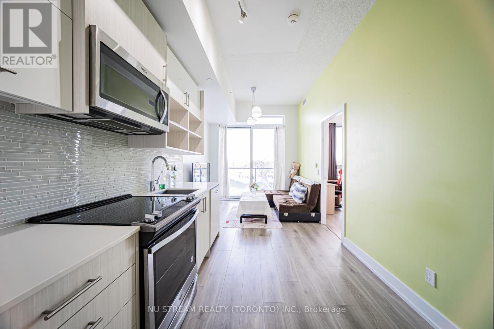 411 - 128 Fairview Mall Drive, Toronto, Ontario  M2J 0E8 - Photo 8 - C12679260