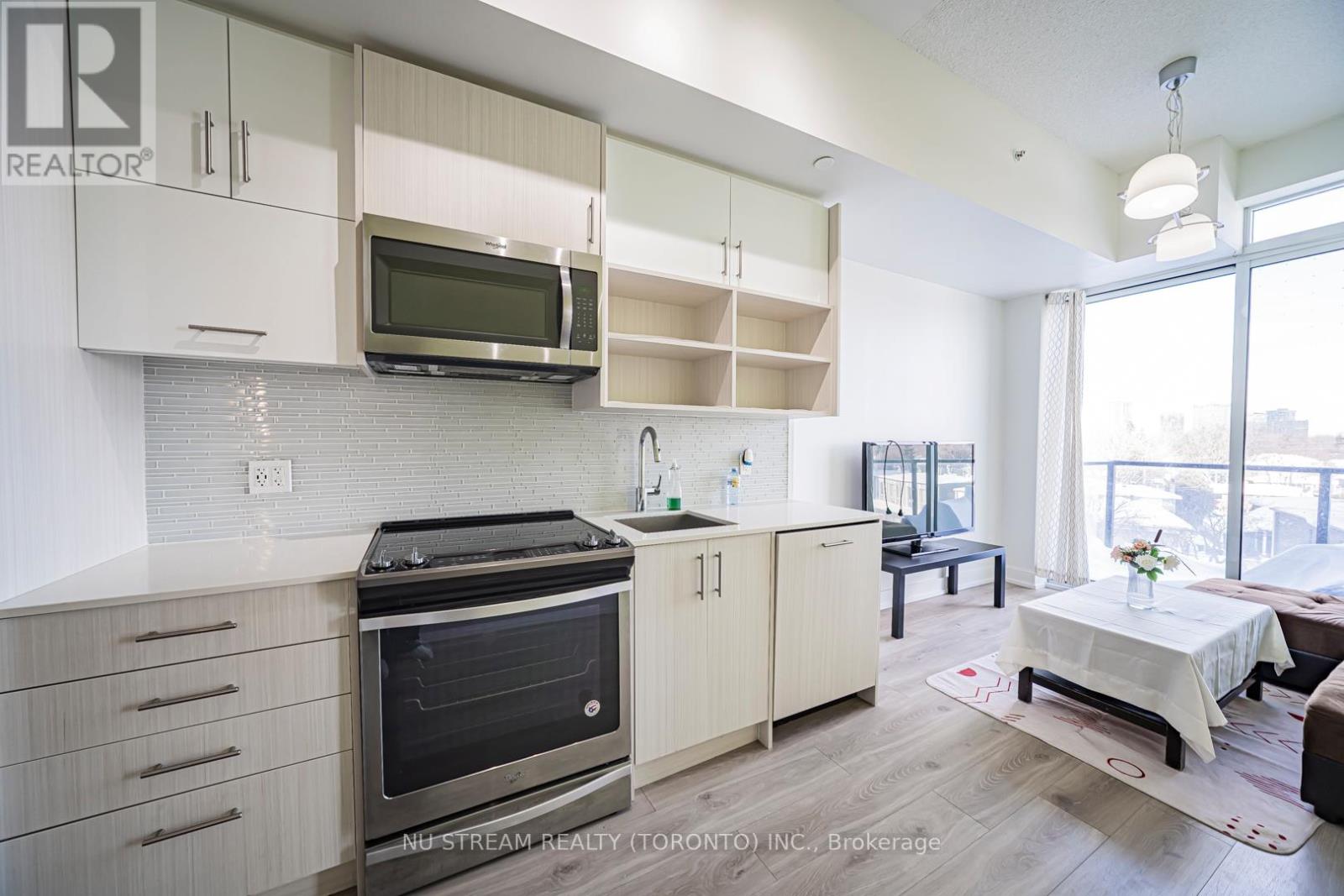 411 - 128 Fairview Mall Drive, Toronto, Ontario  M2J 0E8 - Photo 9 - C12679260