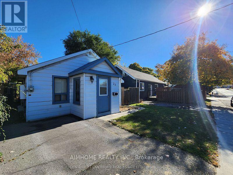 25 Bettes Street, Belleville, Ontario  K8N 3W5 - Photo 2 - X12747082