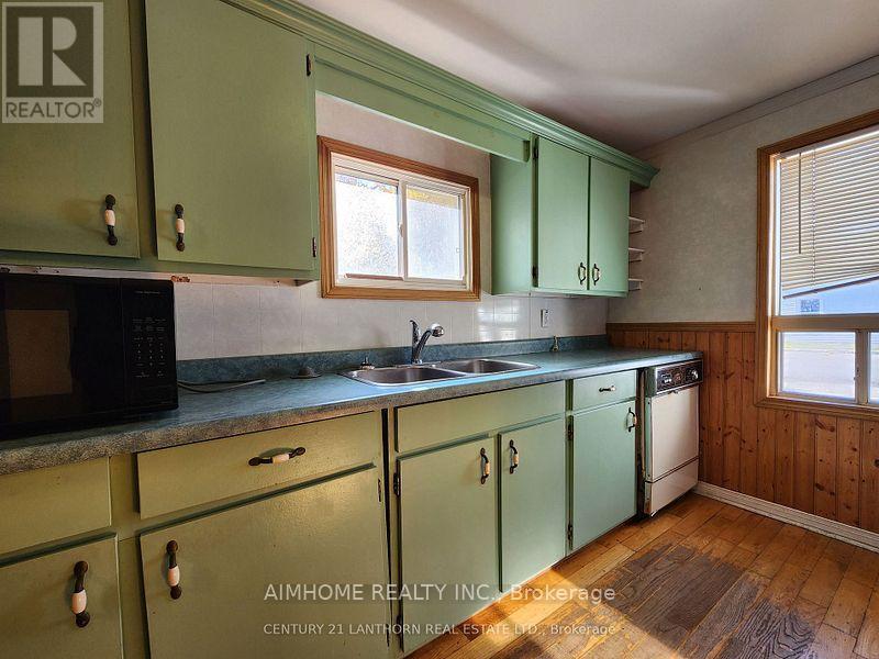 25 Bettes Street, Belleville, Ontario  K8N 3W5 - Photo 9 - X12747082