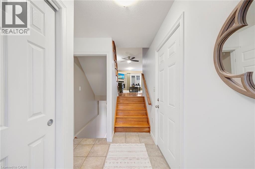 21 Periwinkle Drive, Hamilton, Ontario  L0R 1P0 - Photo 2 - 40799054