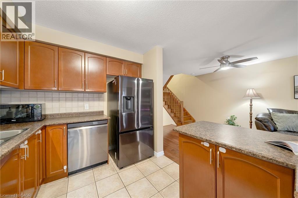 21 Periwinkle Drive, Hamilton, Ontario  L0R 1P0 - Photo 10 - 40799054