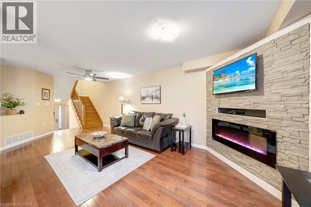 21 Periwinkle Drive, Hamilton, Ontario  L0R 1P0 - Photo 5 - 40799054