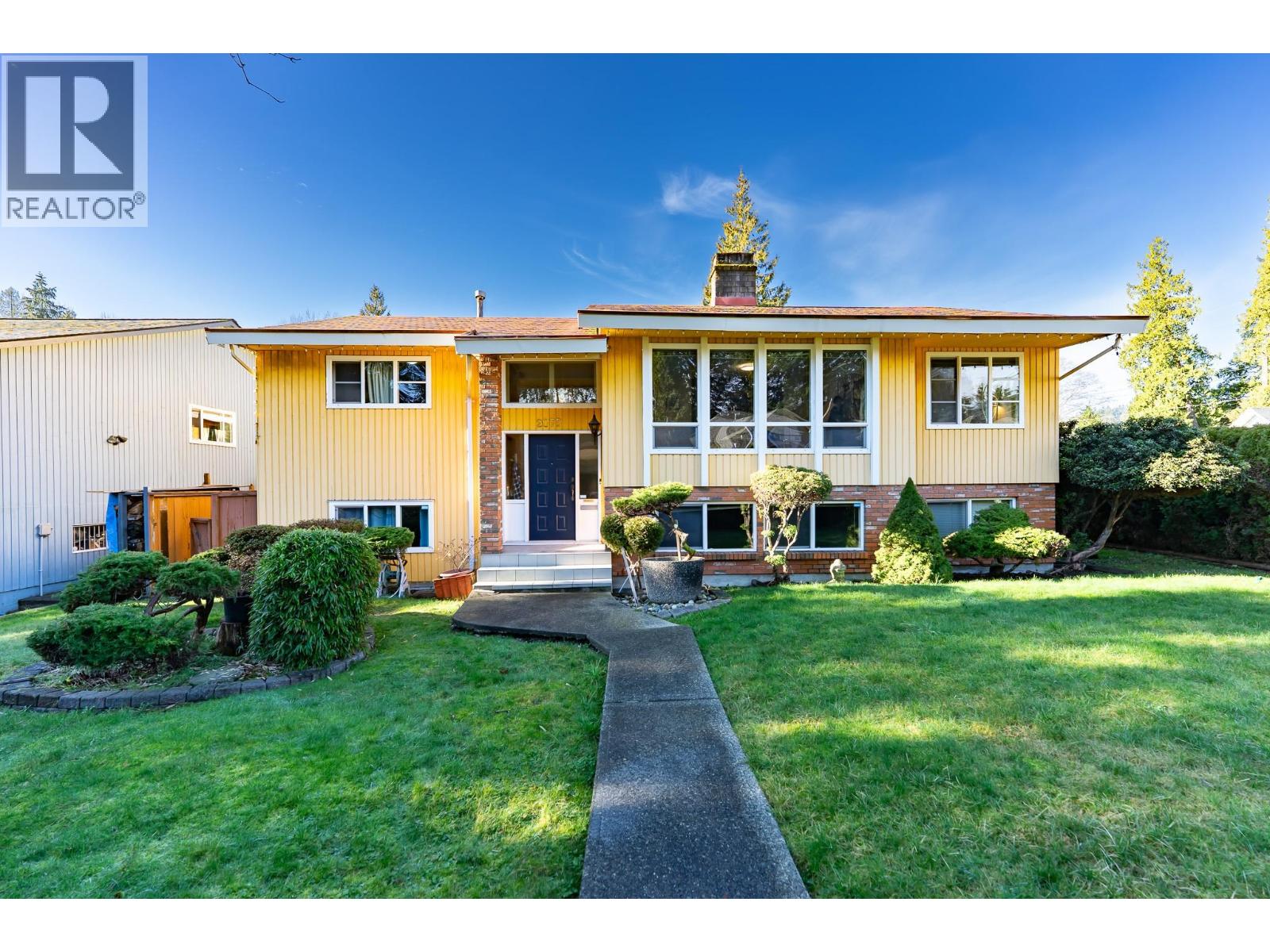 2075 RUFUS DRIVE, North Vancouver, British Columbia