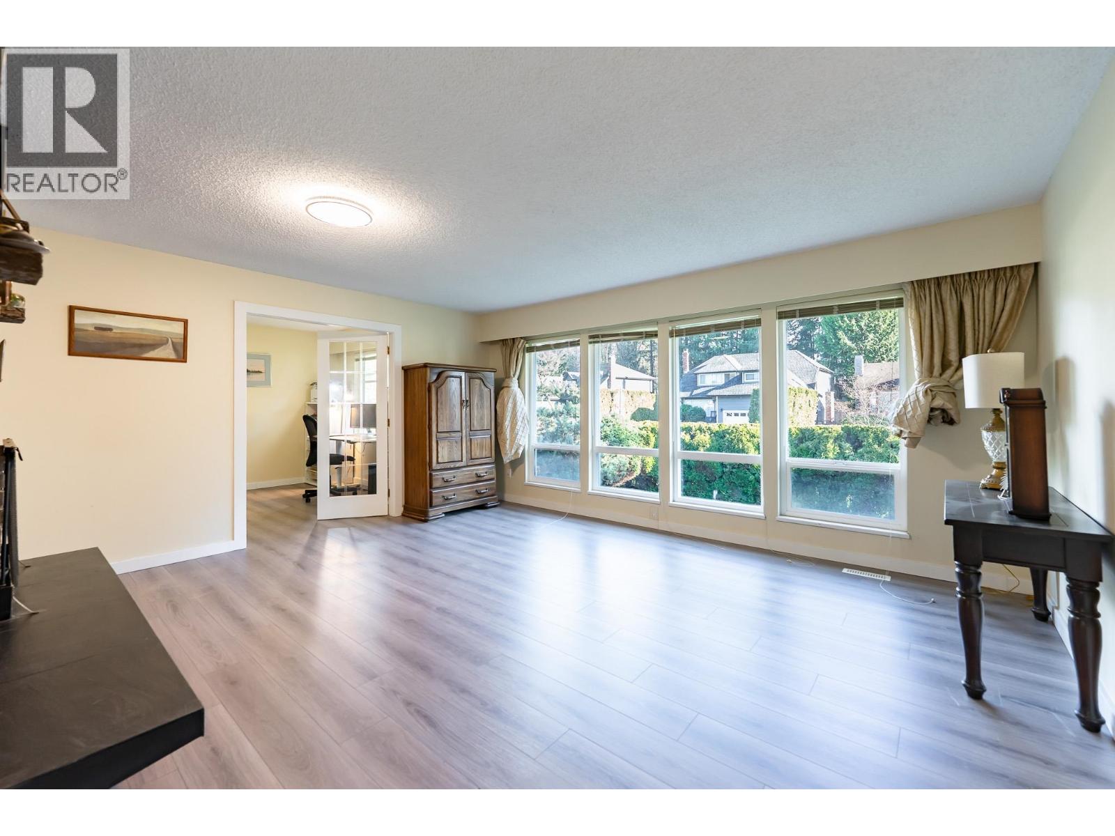 2075 Rufus Drive, North Vancouver, British Columbia  V7J 3N2 - Photo 10 - R3083182