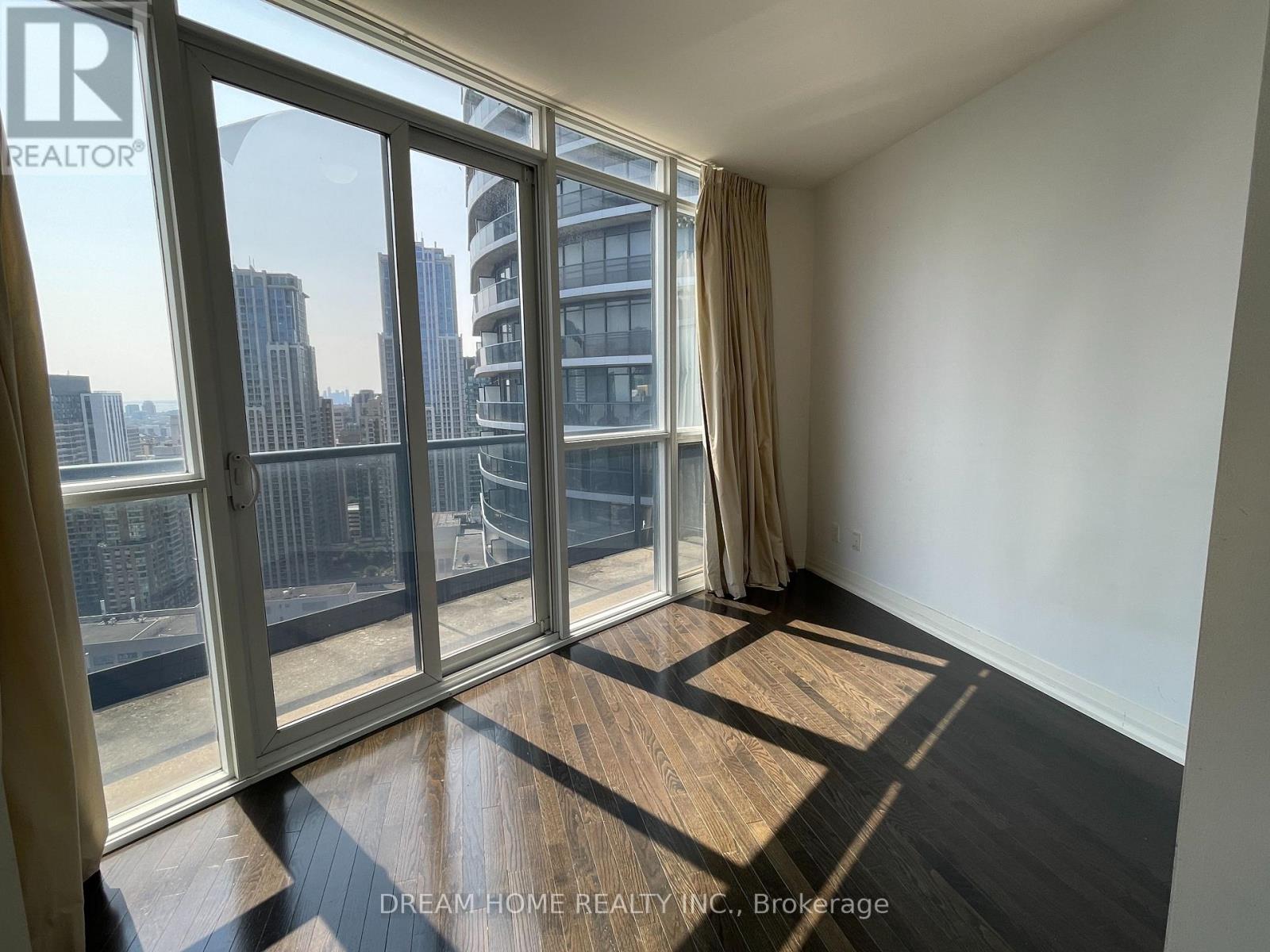 3302 - 25 Carlton Street, Toronto, Ontario  M5B 1L2 - Photo 6 - C12747034