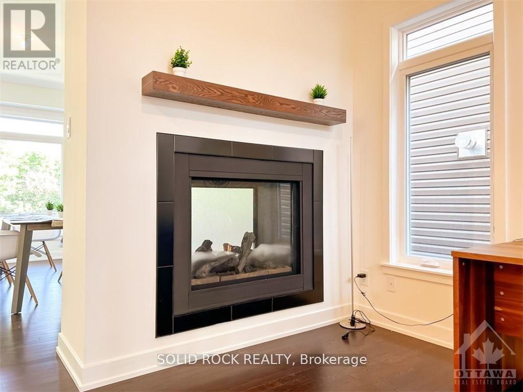 764 Ovation Grove, Ottawa, Ontario  K1T 3X1 - Photo 4 - X12747098