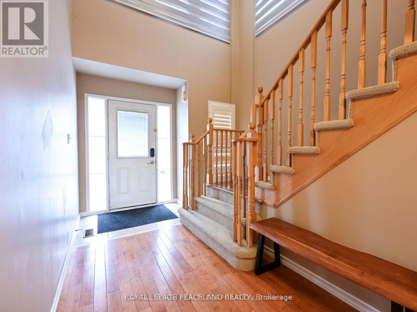 68 Christian Hoover Drive, Whitchurch-Stouffville, Ontario  L4A 0X6 - Photo 11 - N12747092