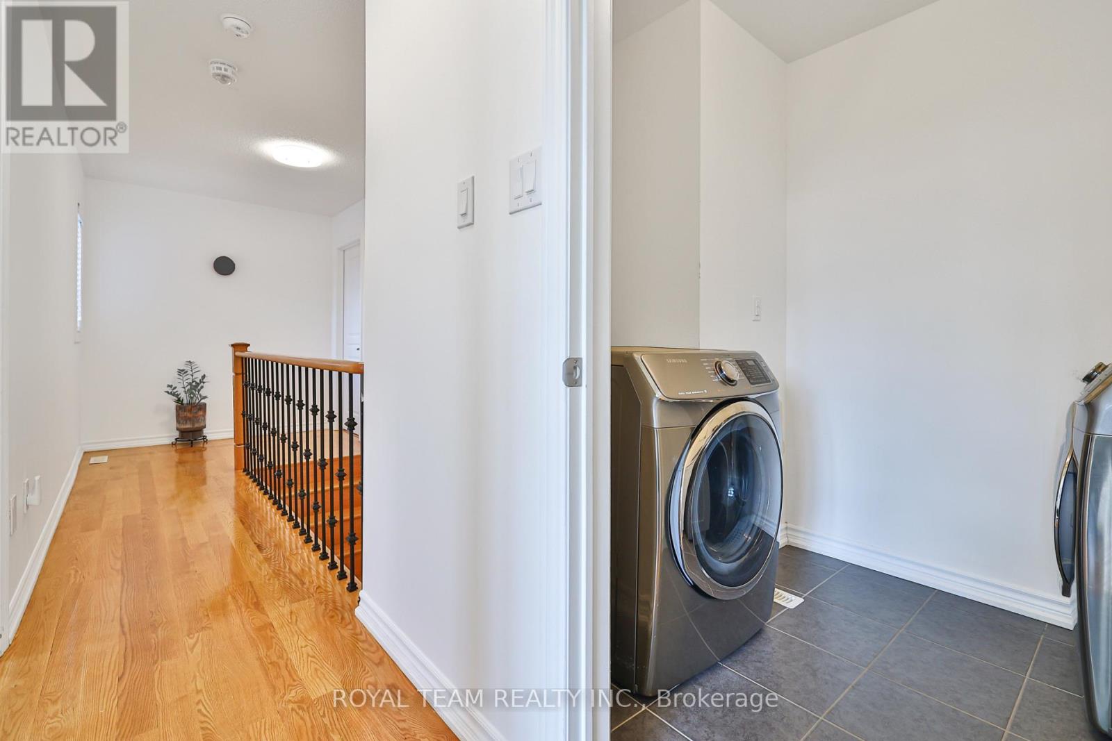 61 Lampkin Street, Georgina, Ontario  L0E 1R0 - Photo 19 - N12747104