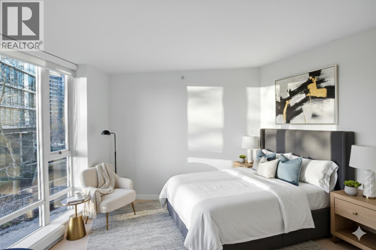 Listing Picture 19 of 27 : 305 8 SMITHE MEWS, Vancouver / 溫哥華 - 魯藝地產 Yvonne Lu Group - MLS Medallion Club Member
