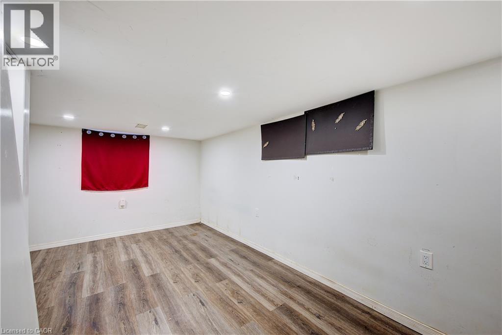 Photo 36 of 38 for 201 Clarence Street