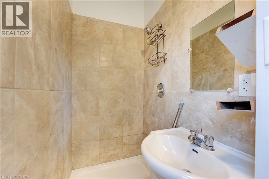 201 Clarence Street, London, Ontario  N6B 2J8 - Photo 15 - 40774454