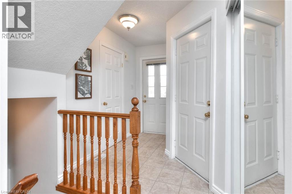 38 Heatherwood Place, Kitchener, Ontario  N2N 3P4 - Photo 9 - 40784207