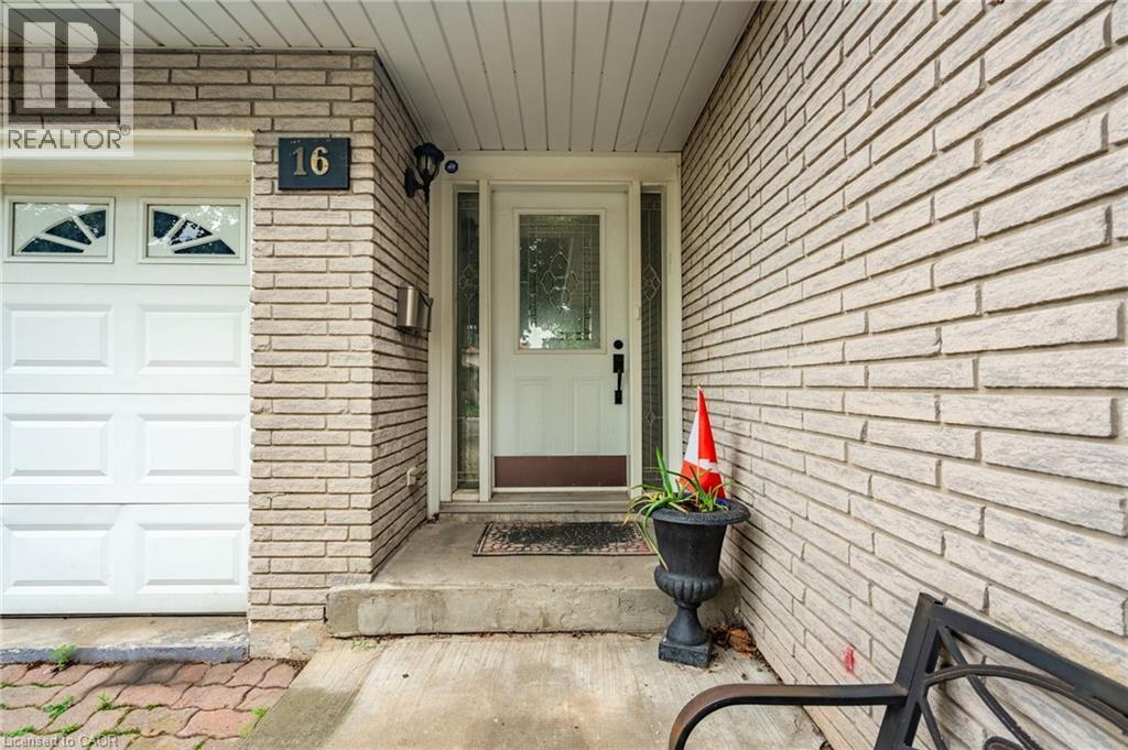 16 Flamingo Drive, Hamilton, Ontario  L9A 4X7 - Photo 3 - 40787987