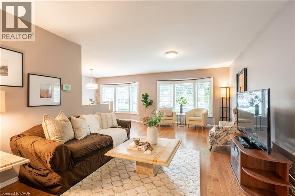 16 Flamingo Drive, Hamilton, Ontario  L9A 4X7 - Photo 5 - 40787987