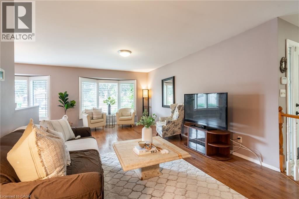 16 Flamingo Drive, Hamilton, Ontario  L9A 4X7 - Photo 6 - 40787987