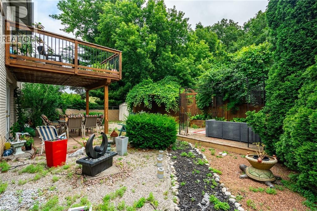 16 Flamingo Drive, Hamilton, Ontario  L9A 4X7 - Photo 38 - 40787987