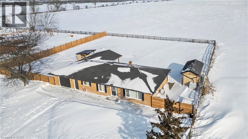 214 Binbrook Road, Glanbrook, Ontario  L0R 1C0 - Photo 2 - 40800957