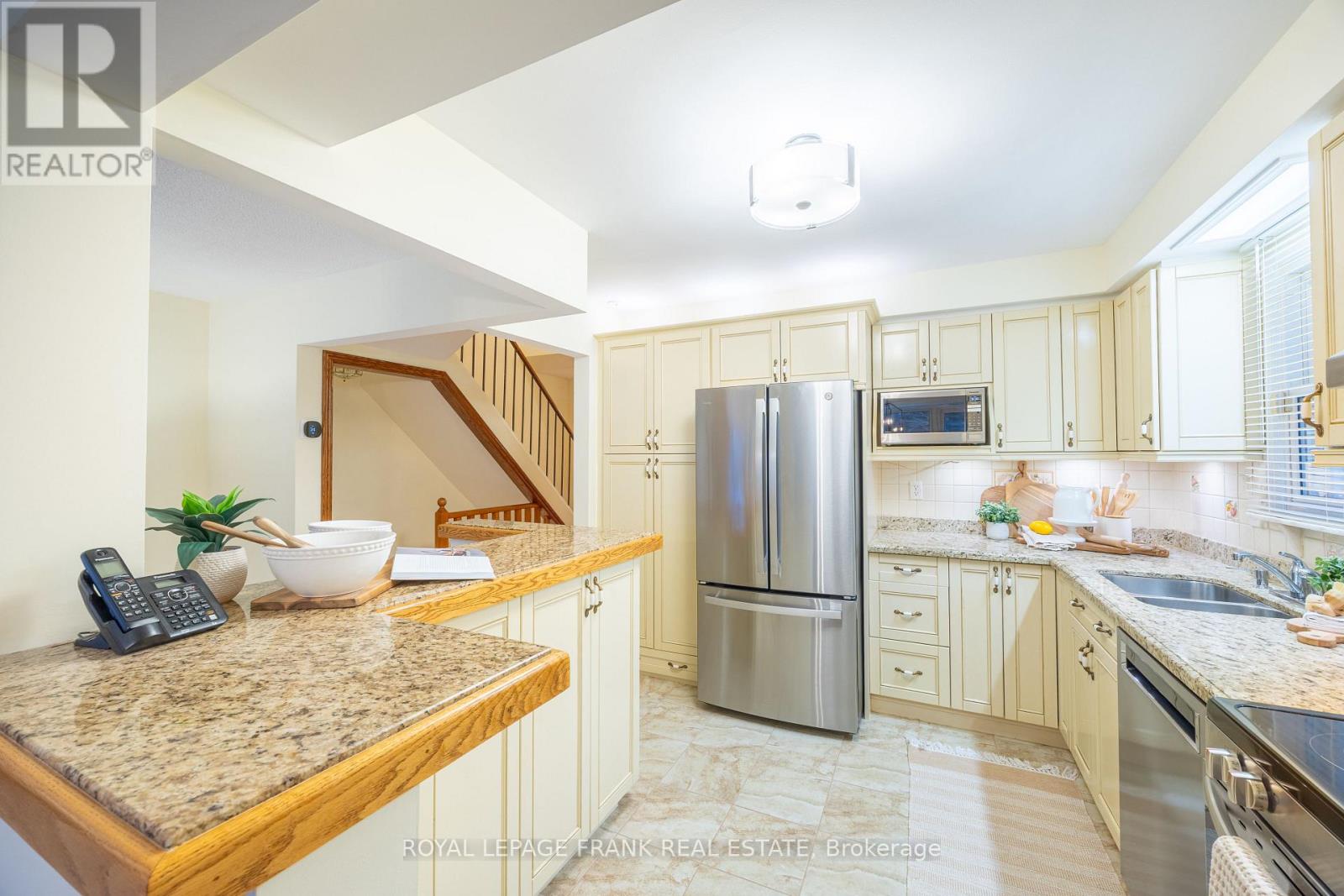 23 - 385 The East Mall, Toronto, Ontario  M9B 6J4 - Photo 15 - W12747106