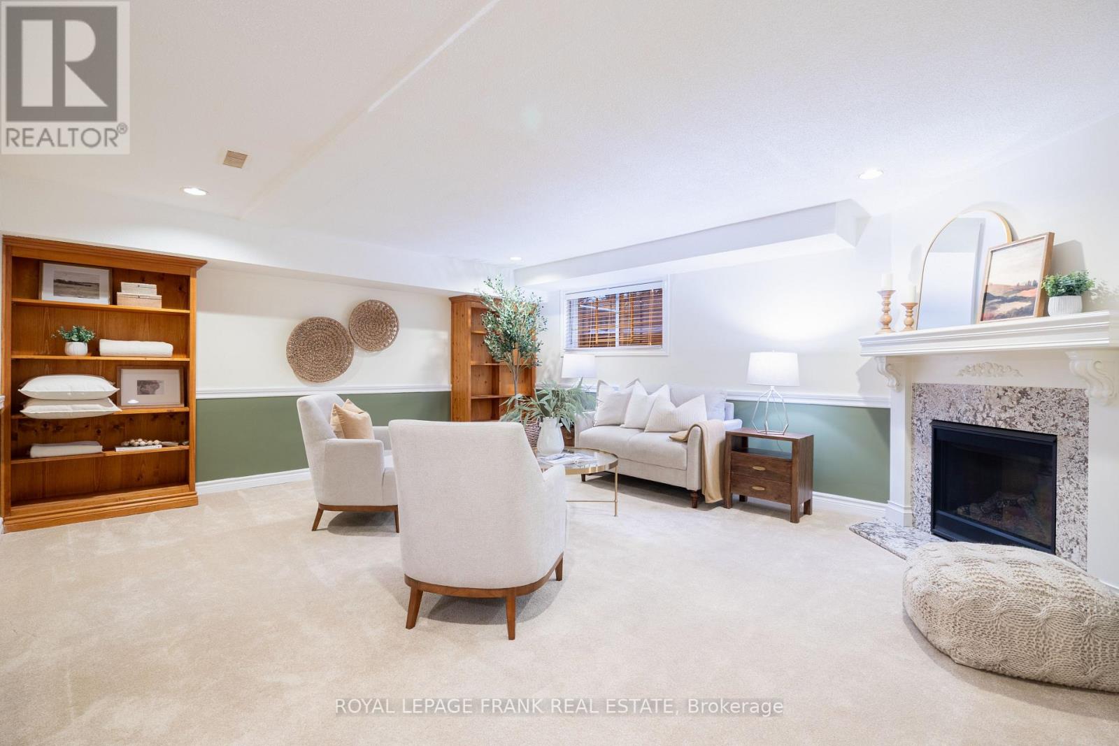 23 - 385 The East Mall, Toronto, Ontario  M9B 6J4 - Photo 31 - W12747106