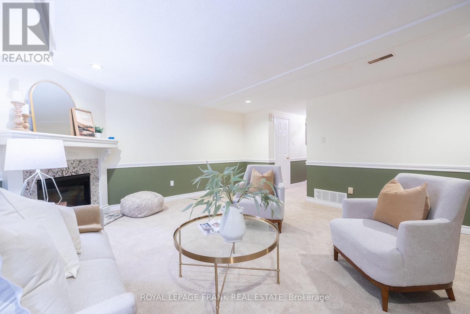 23 - 385 The East Mall, Toronto, Ontario  M9B 6J4 - Photo 33 - W12747106