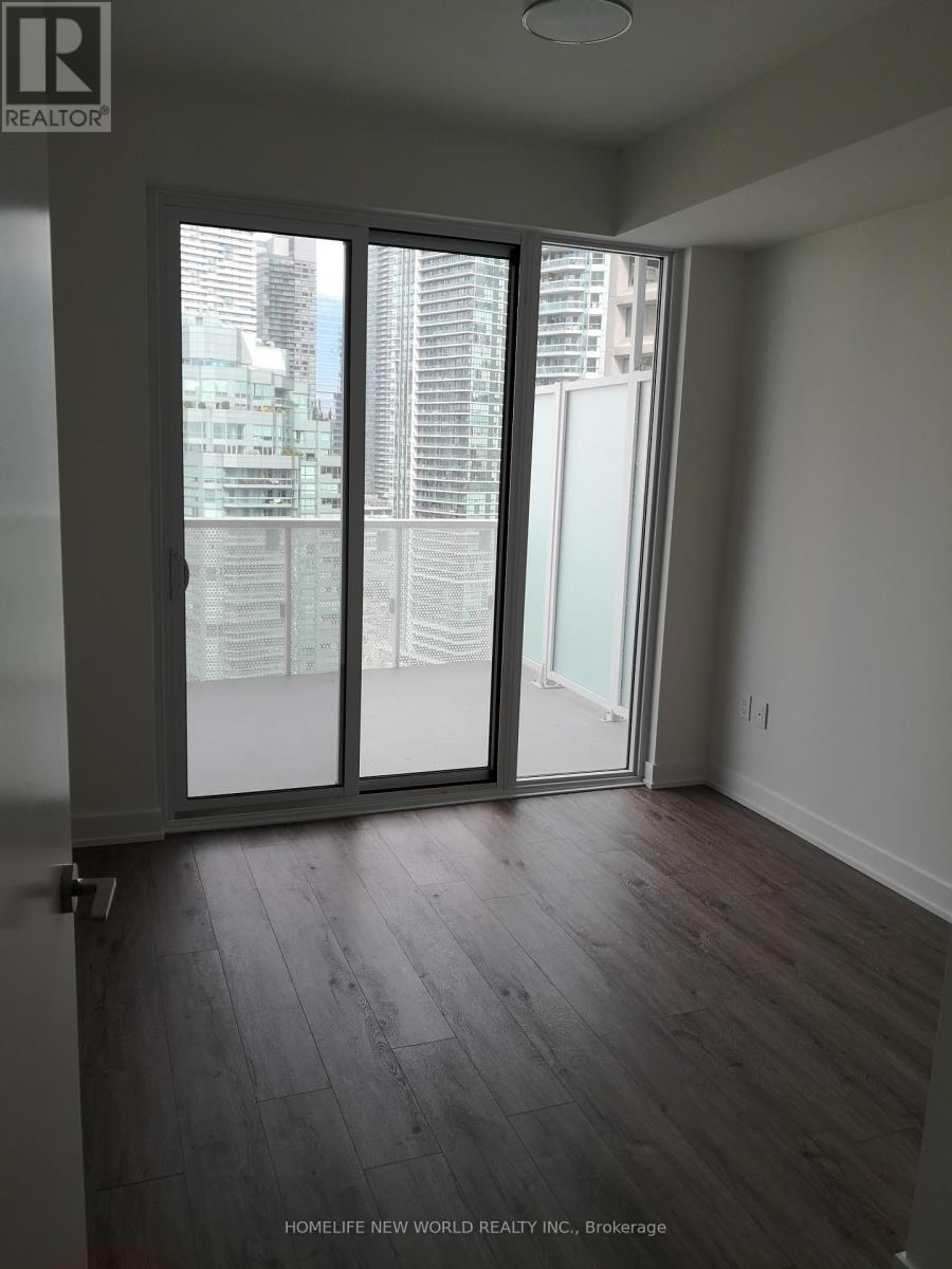 2006 - 15 Queens Quay E, Toronto, Ontario  M5E 0C5 - Photo 4 - C12747112