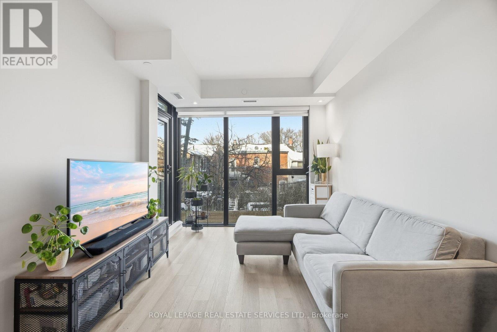 406 - 840 St Clair Avenue W, Toronto, Ontario  M6C 0A4 - Photo 14 - C12747142