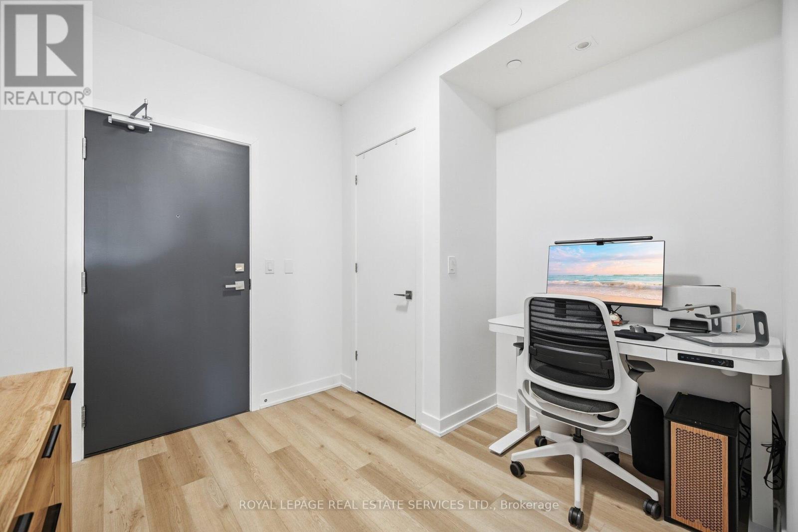 406 - 840 St Clair Avenue W, Toronto, Ontario  M6C 0A4 - Photo 22 - C12747142