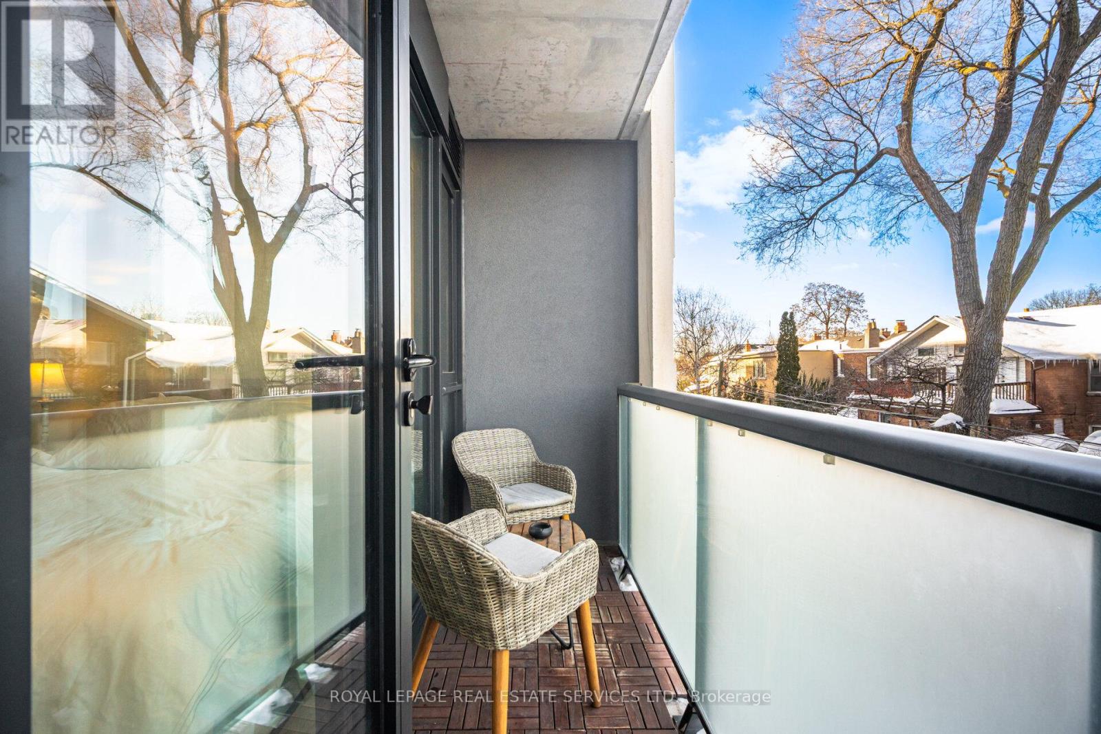 406 - 840 St Clair Avenue W, Toronto, Ontario  M6C 0A4 - Photo 23 - C12747142