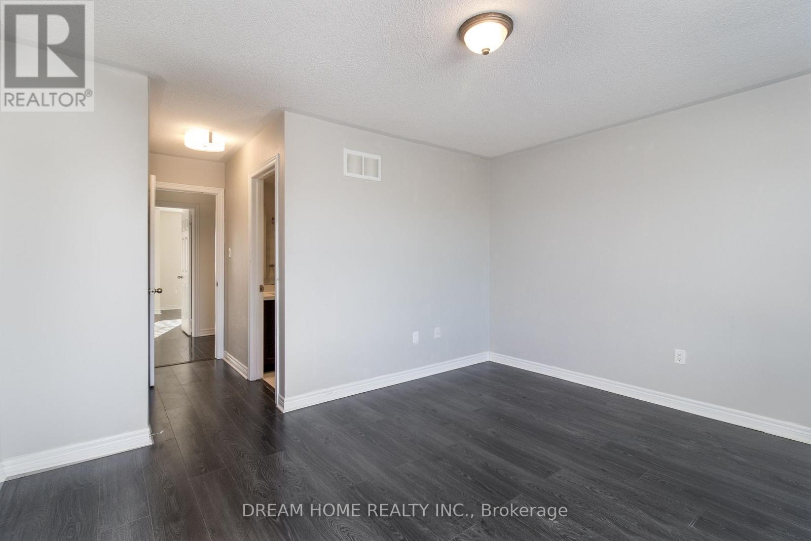 31 Dundas Way, Markham, Ontario  L6E 0R7 - Photo 9 - N12747130