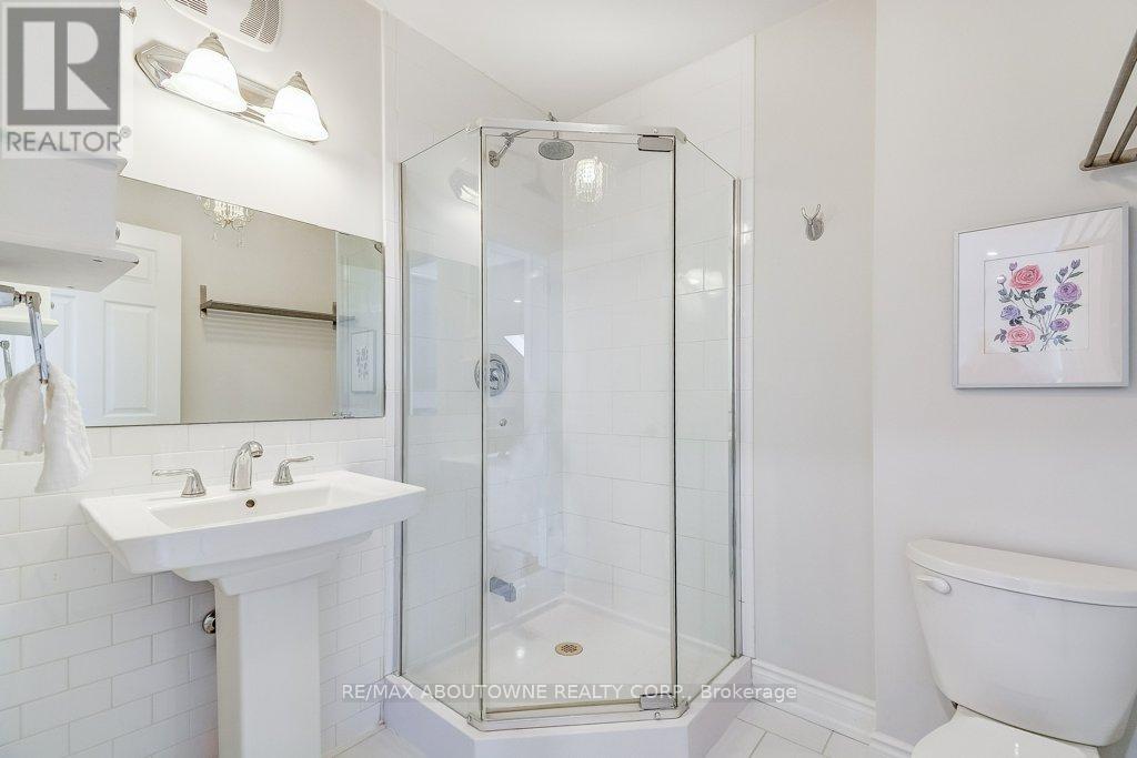 21 Chisholm Street, Oakville, Ontario  L6K 3W2 - Photo 23 - W12747126