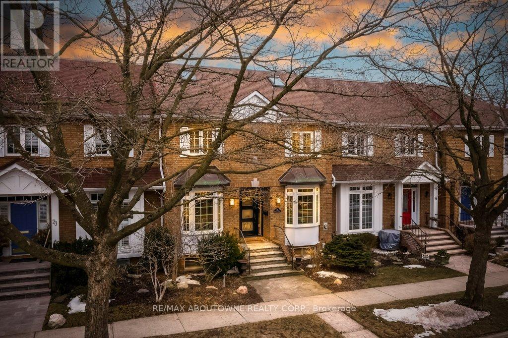 21 Chisholm Street, Oakville, Ontario  L6K 3W2 - Photo 41 - W12747126